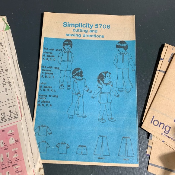 Simplicity Kids Sewing Pattern from the 70s - Picture 2 of 6